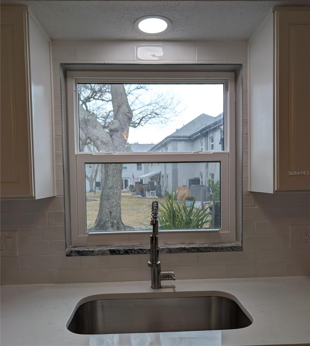 Image 32 of 42 For 6990 Place De La Paix  1a