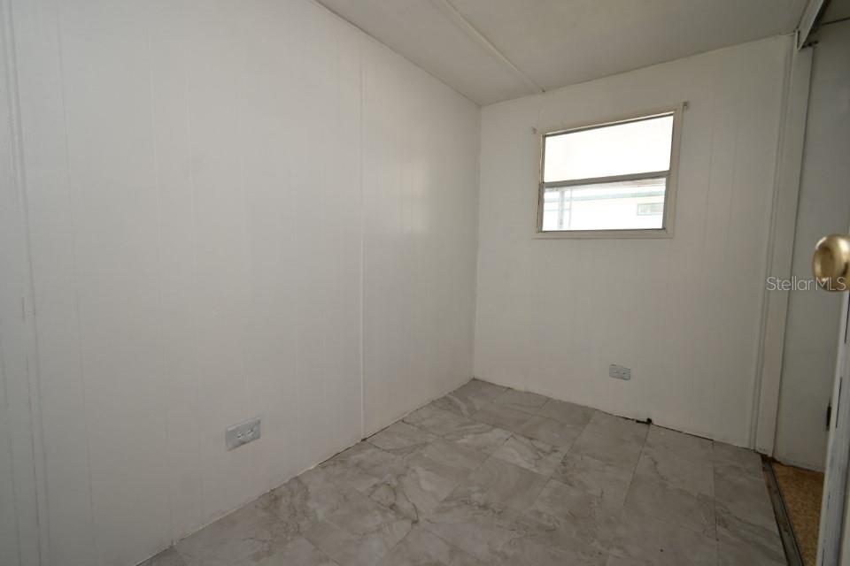 Image 15 of 24 For 34904 Fraser Street