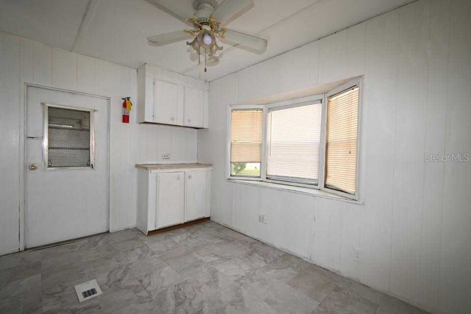 Image 20 of 24 For 34904 Fraser Street