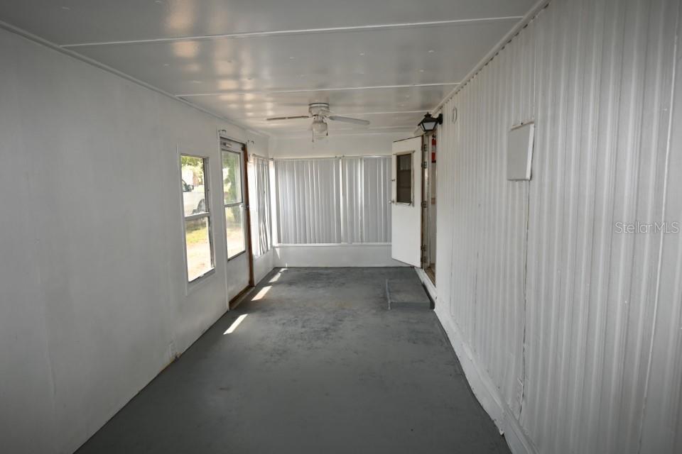 Image 22 of 24 For 34904 Fraser Street