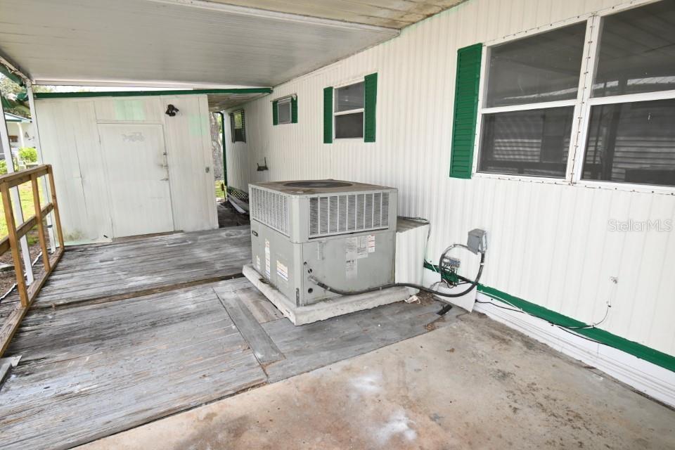 Image 7 of 24 For 34904 Fraser Street