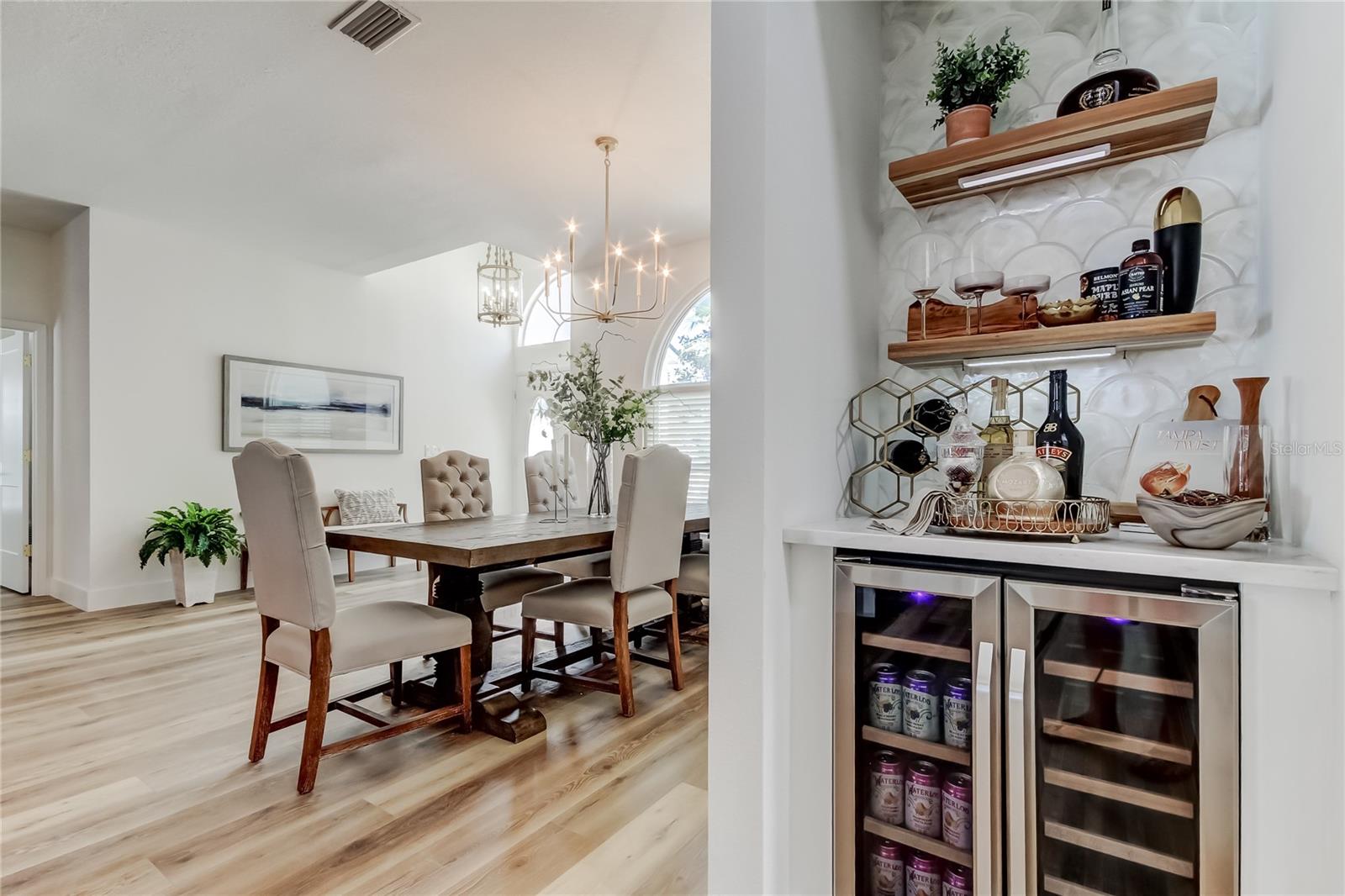 Image 14 of 60 For 11230 Bloomington Drive