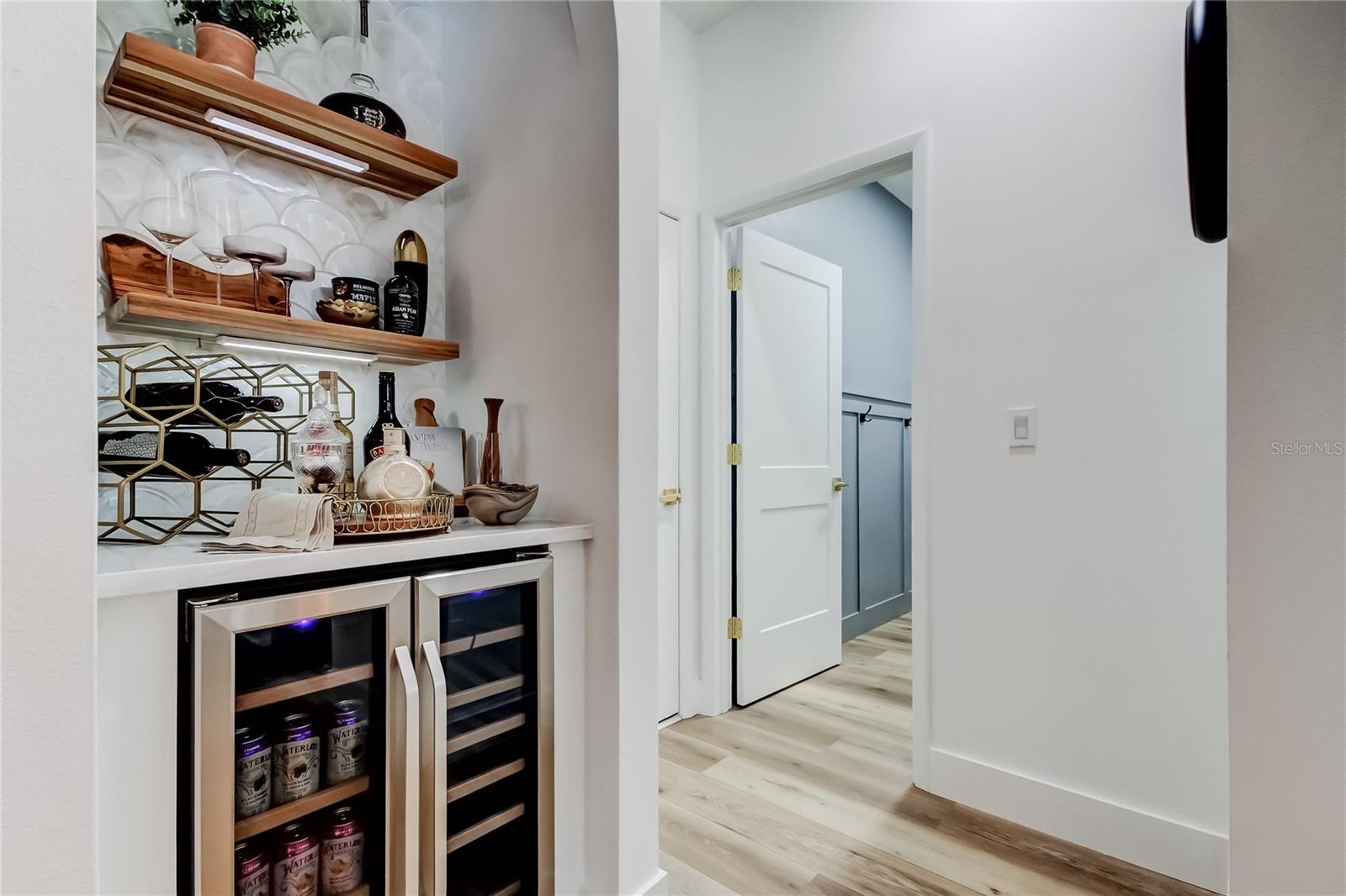 Image 15 of 60 For 11230 Bloomington Drive