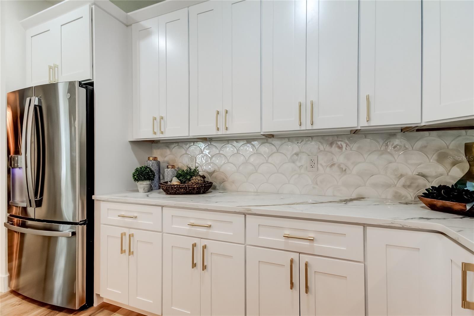 Image 22 of 60 For 11230 Bloomington Drive