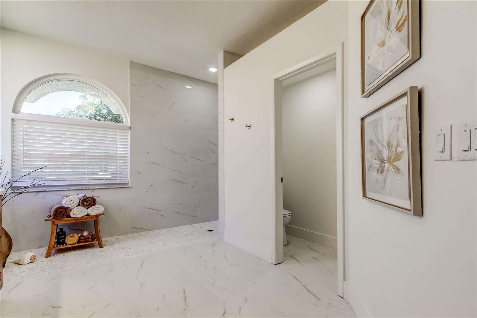 Image 39 of 60 For 11230 Bloomington Drive