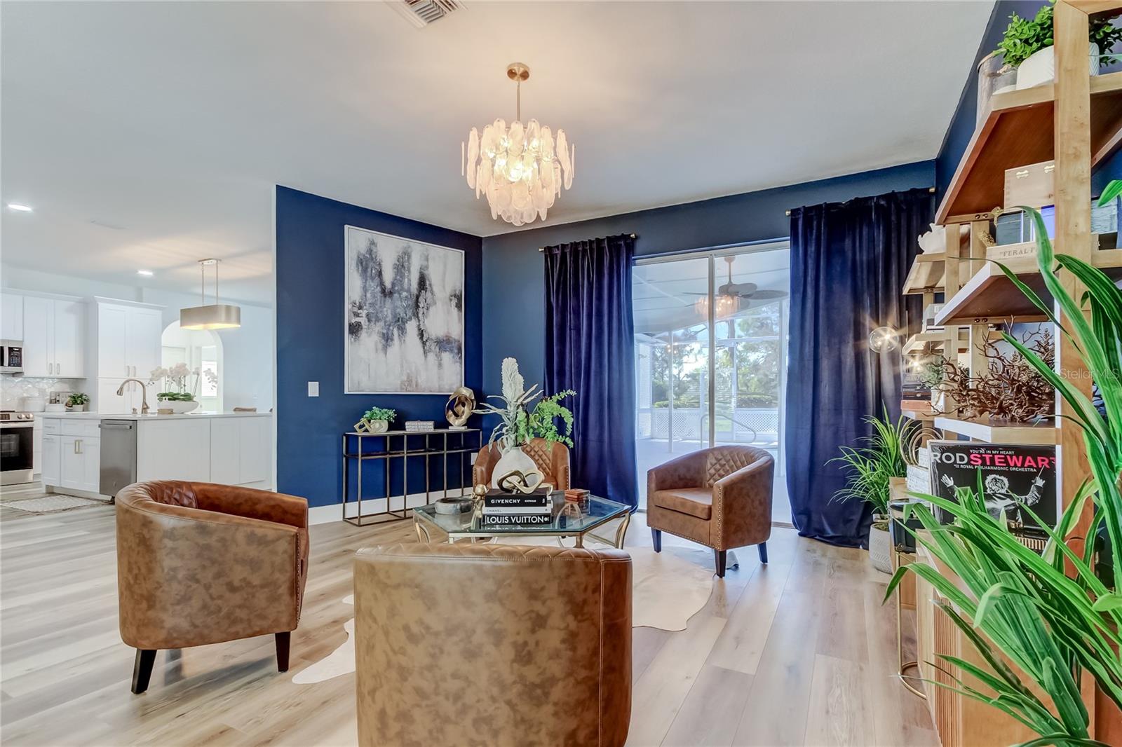 Image 6 of 60 For 11230 Bloomington Drive