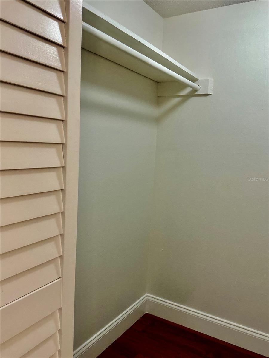 Image 10 of 13 For 3206 Azeele Street 230