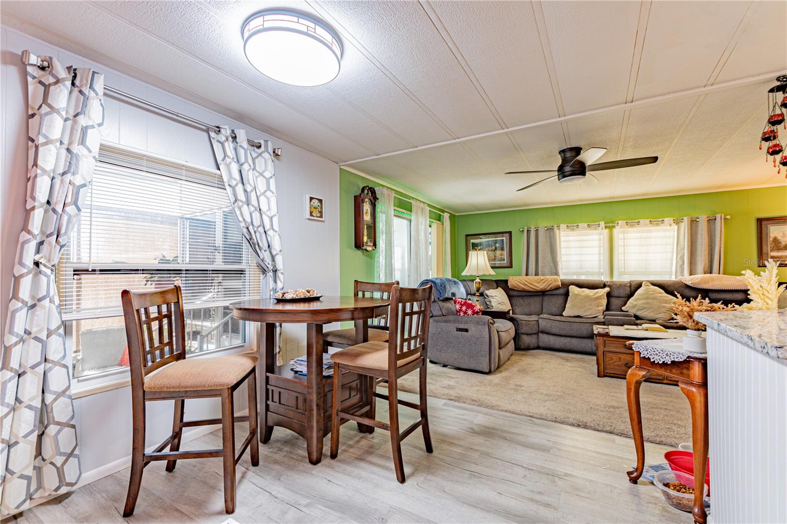 Image 15 of 52 For 39437 Elgin Drive