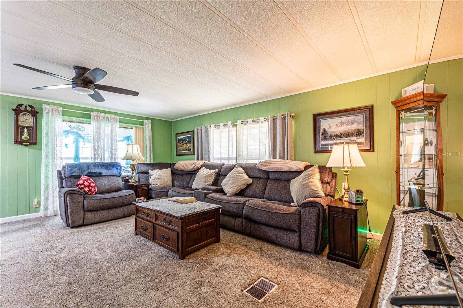 Image 20 of 52 For 39437 Elgin Drive