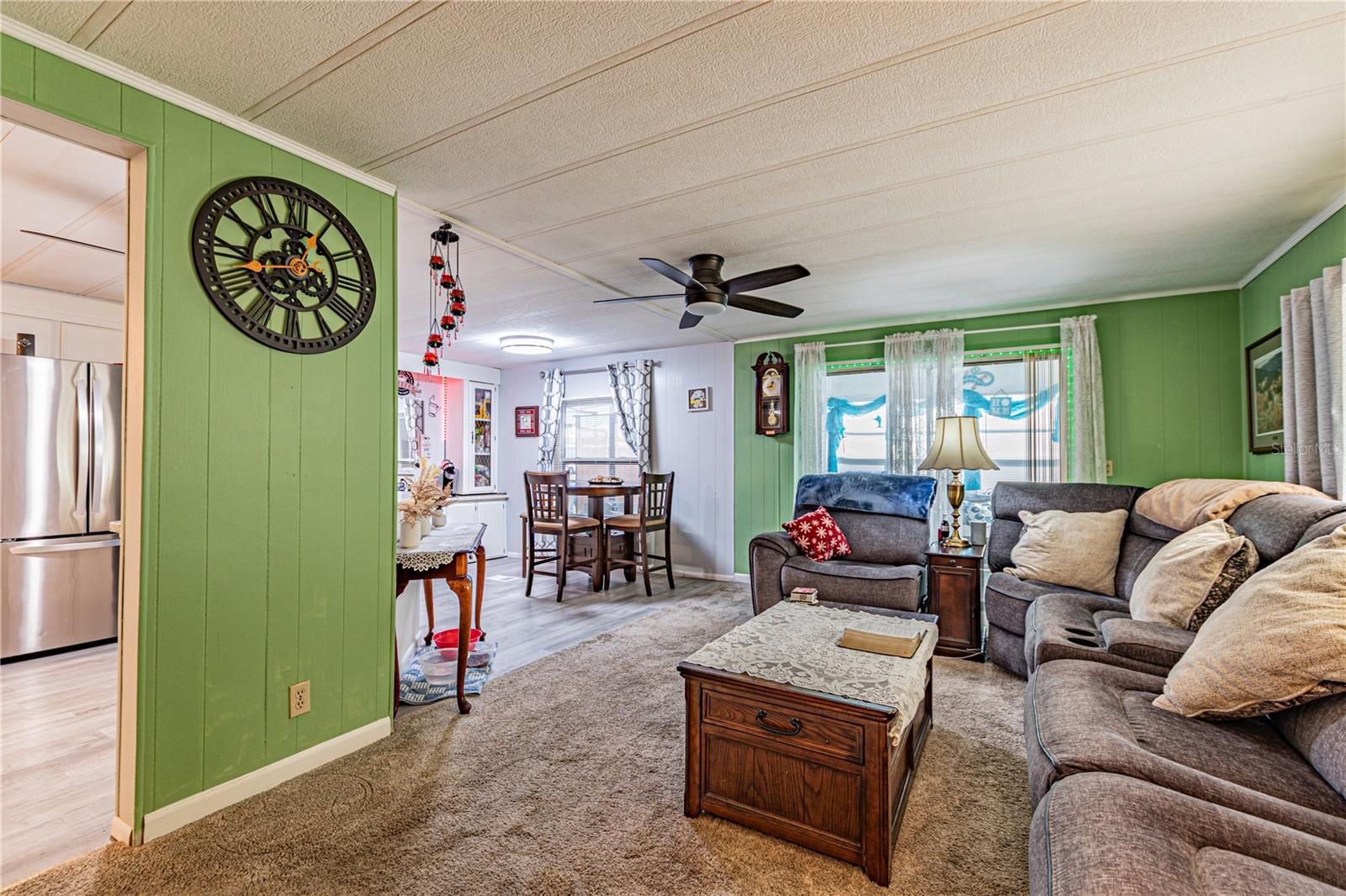 Image 21 of 52 For 39437 Elgin Drive