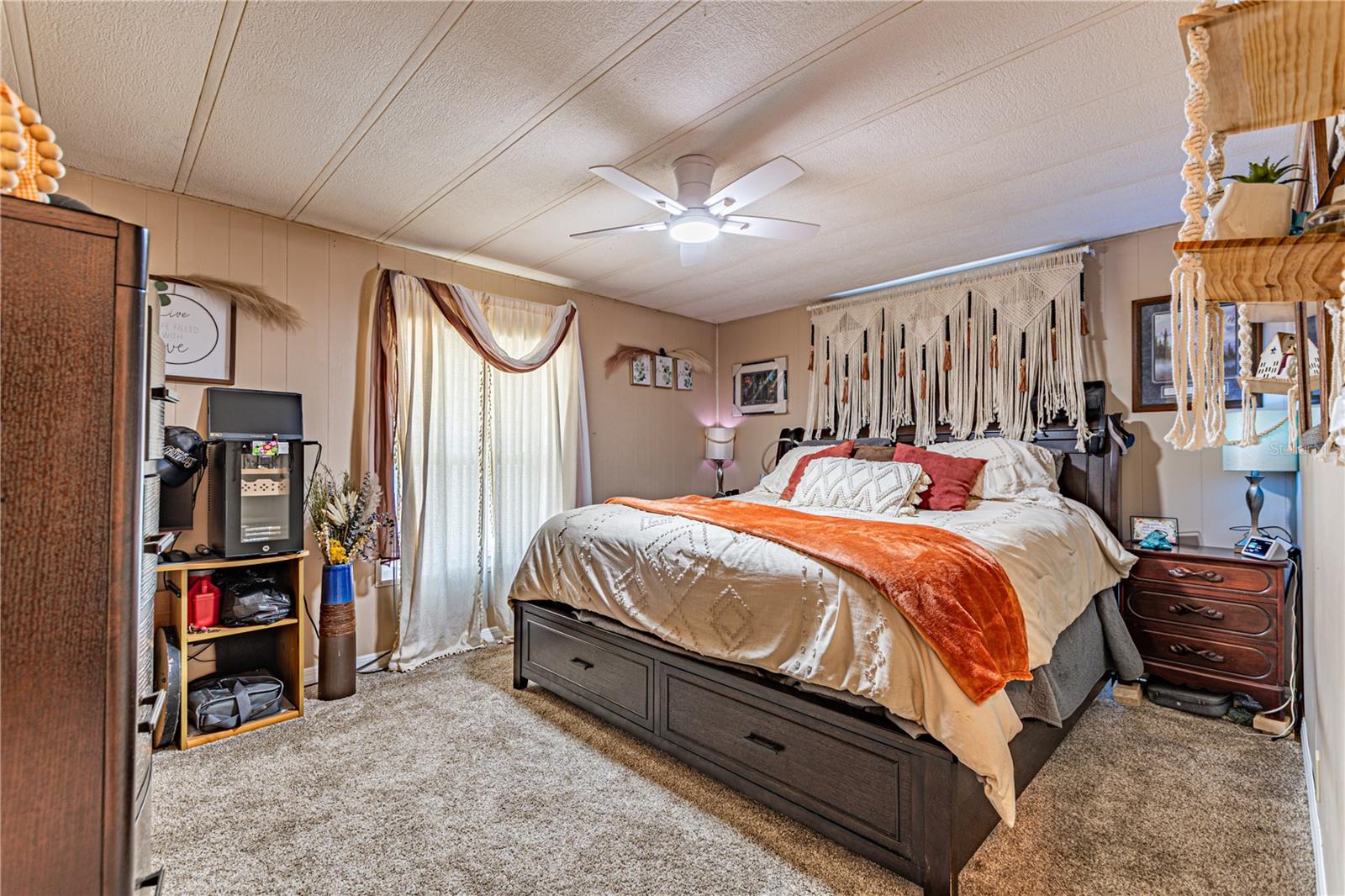 Image 33 of 52 For 39437 Elgin Drive