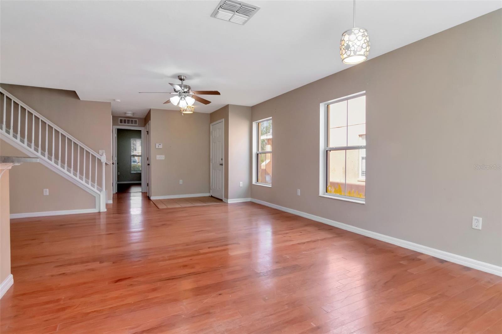 Listing photo id 11 for 6952 Marble Fawn Place