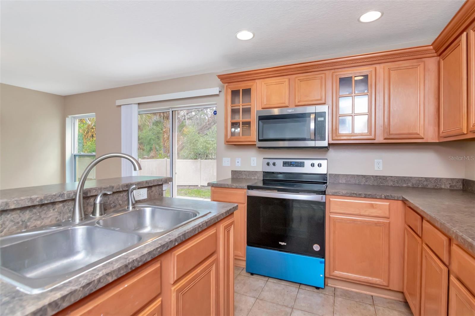 Listing photo id 17 for 6952 Marble Fawn Place