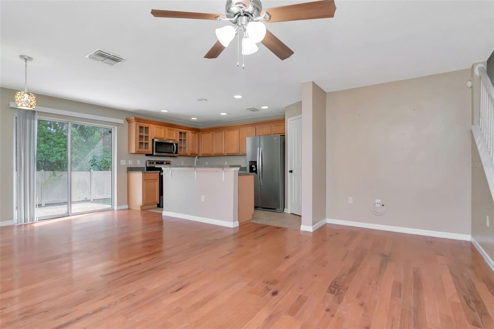 Listing photo id 3 for 6952 Marble Fawn Place