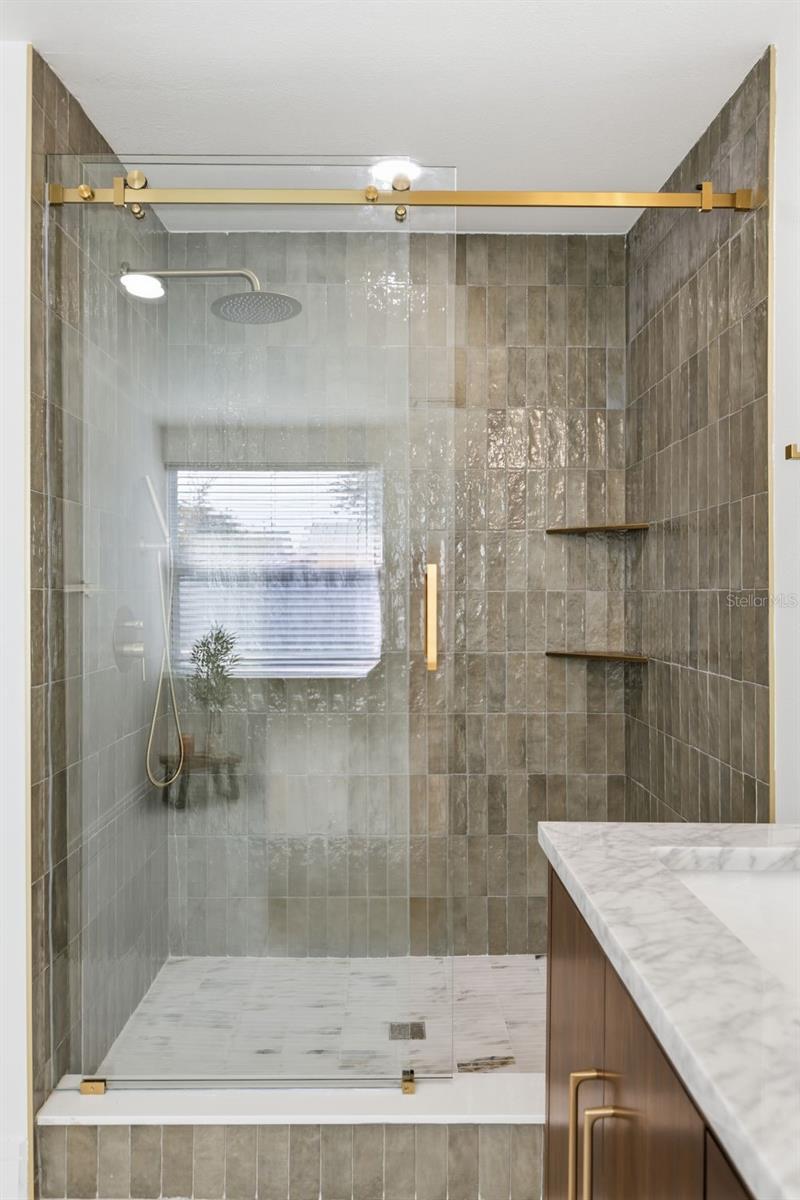 Image 17 of 34 For 2116 Sewaha Street