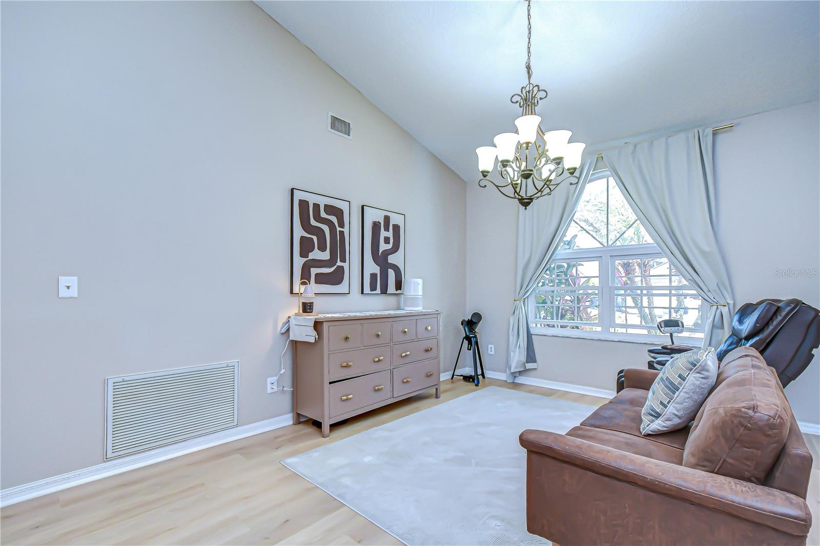 Image 40 of 84 For 5708 Erhardt Drive