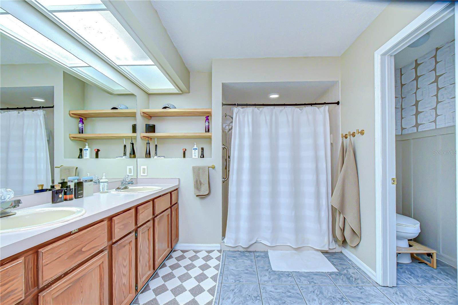 Image 55 of 84 For 5708 Erhardt Drive