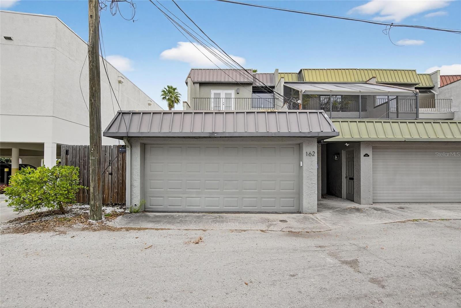 Image 15 of 43 For 162 Davis Boulevard