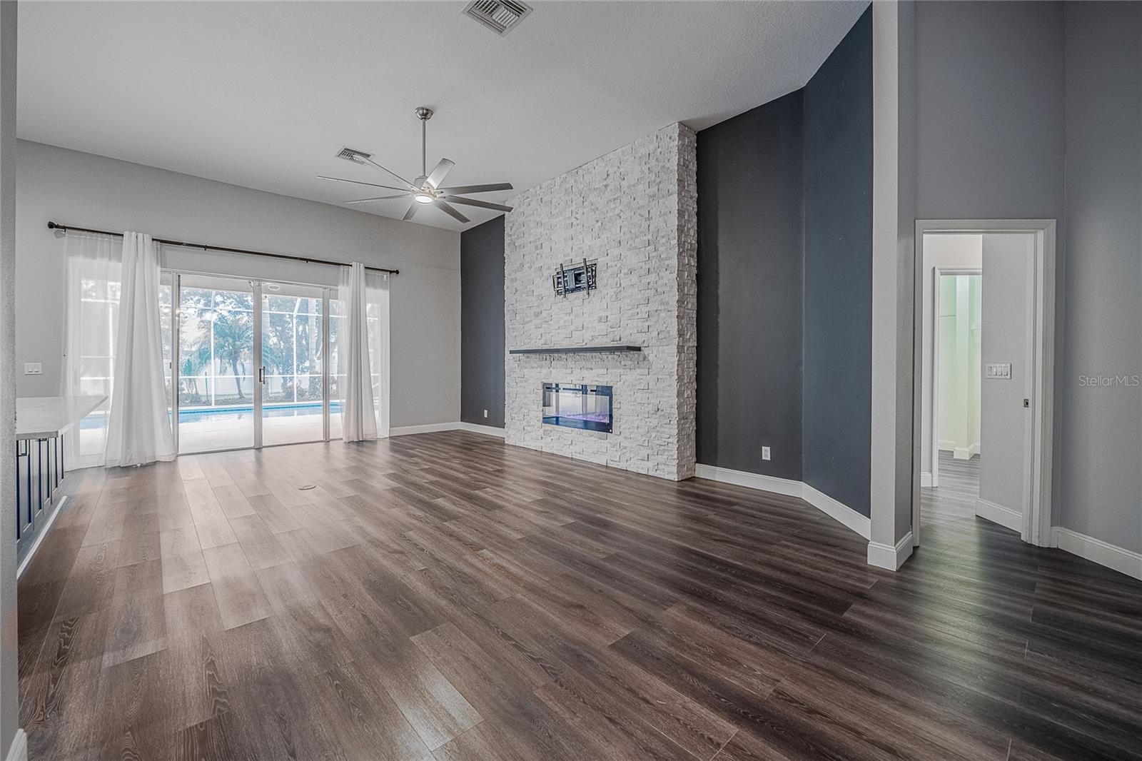 Image 12 of 53 For 2706 Durant Trails Boulevard