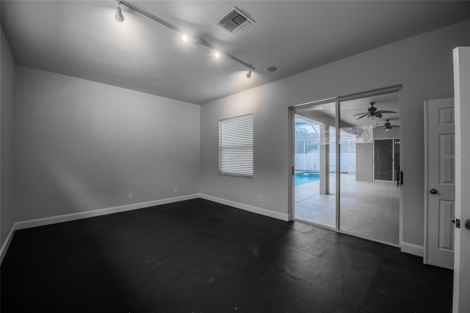 Image 42 of 53 For 2706 Durant Trails Boulevard