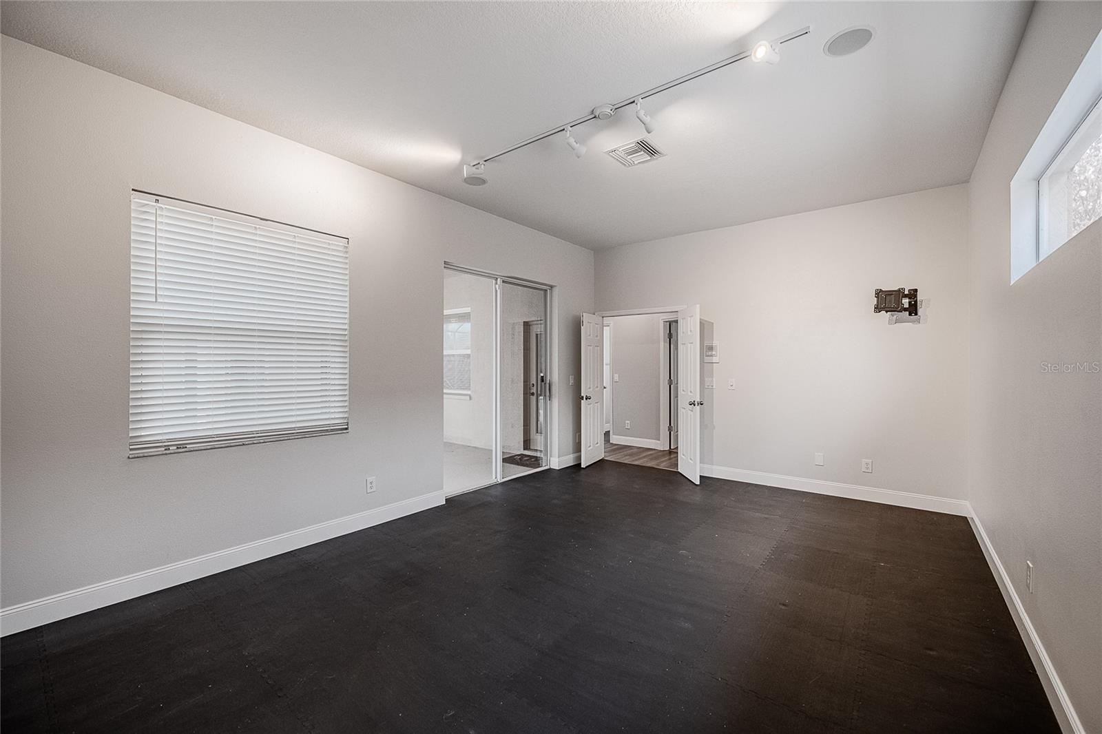 Image 43 of 53 For 2706 Durant Trails Boulevard