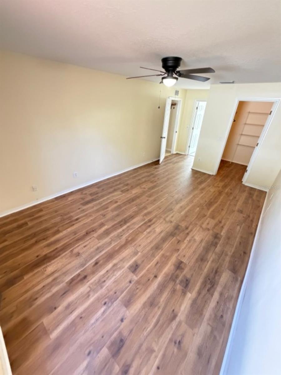 Image 10 of 22 For 515 Gallagher Street Sw