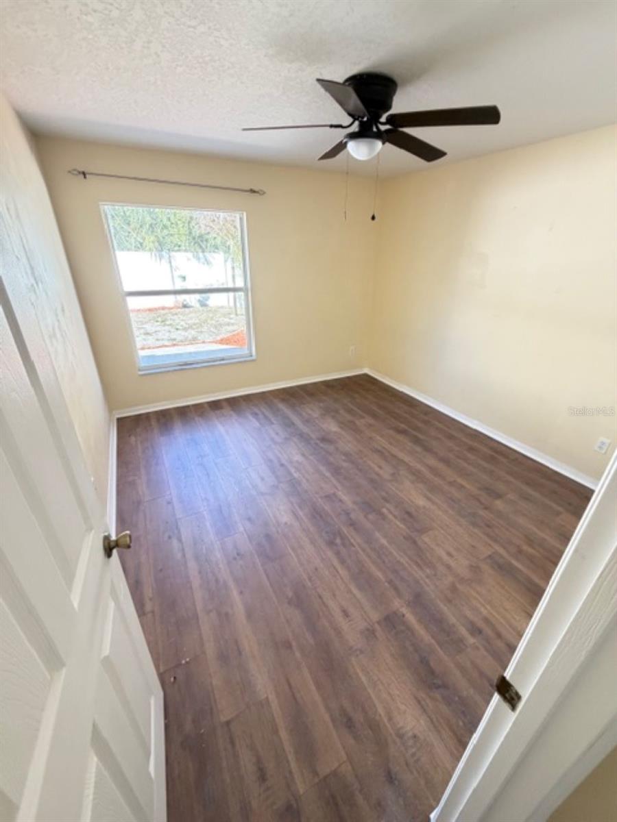 Image 12 of 22 For 515 Gallagher Street Sw