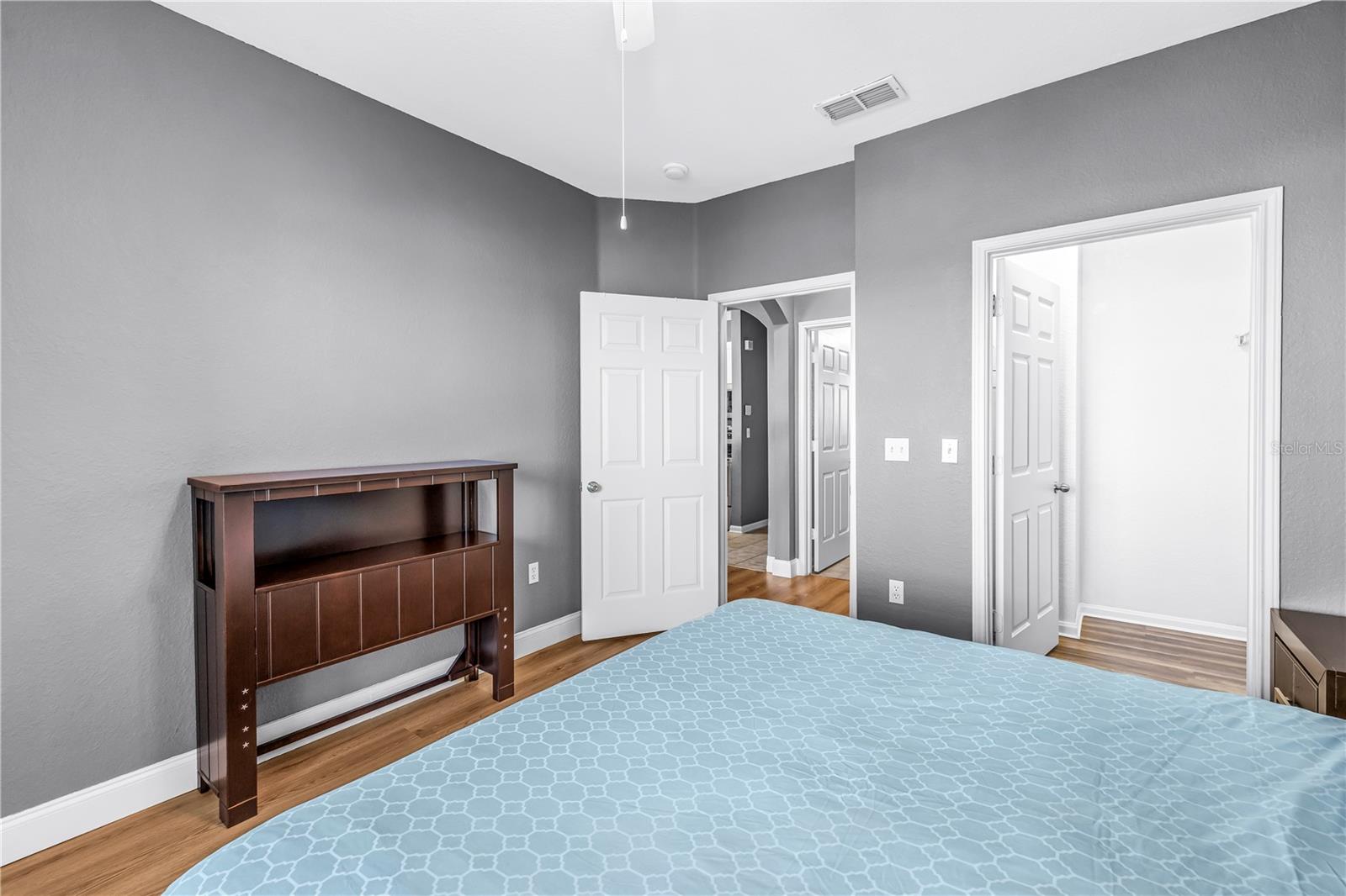 Image 18 of 44 For 1216 Missouri Avenue 415