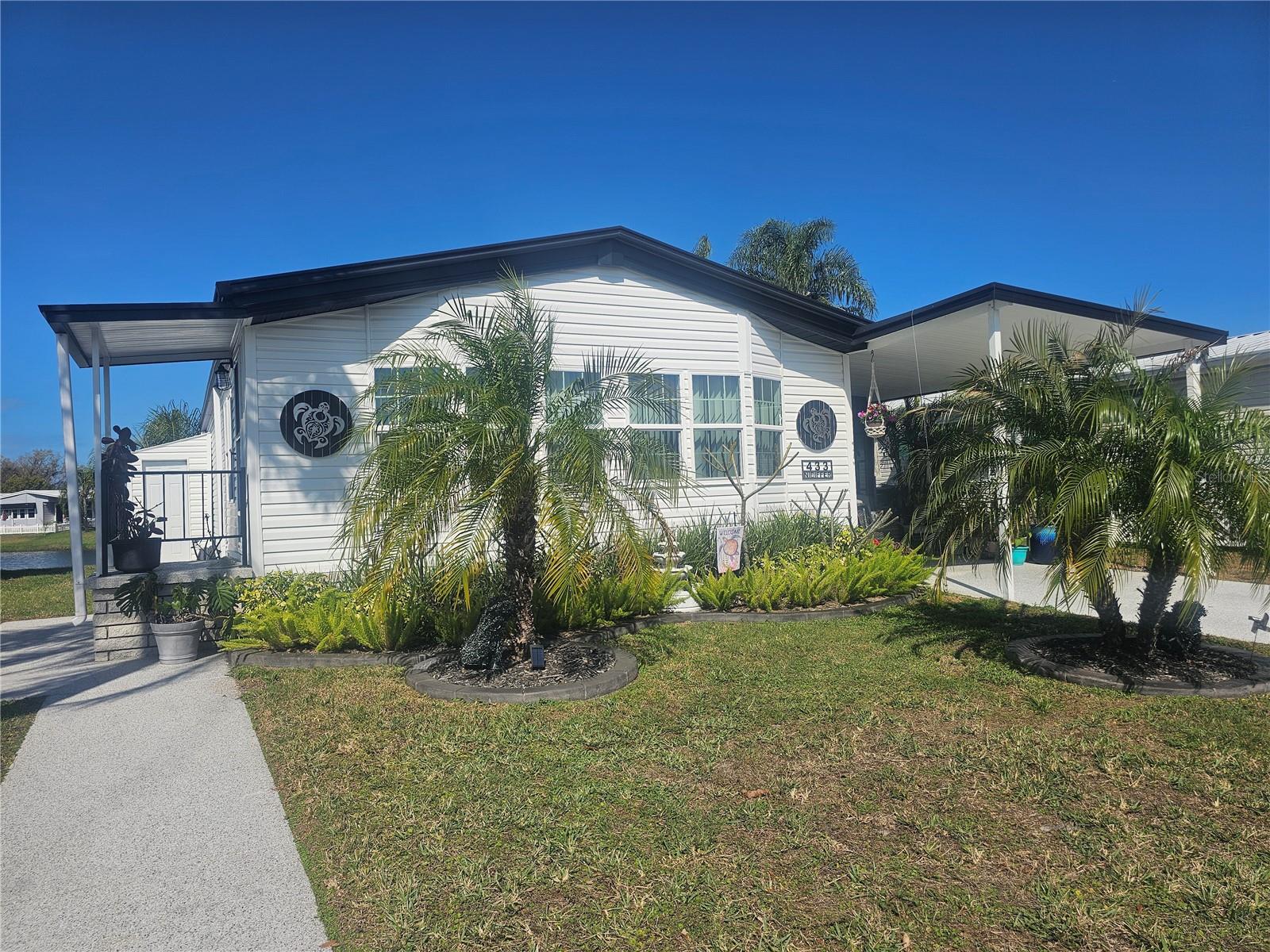 Details for 433 Sailfish Boulevard, OLDSMAR, FL 34677