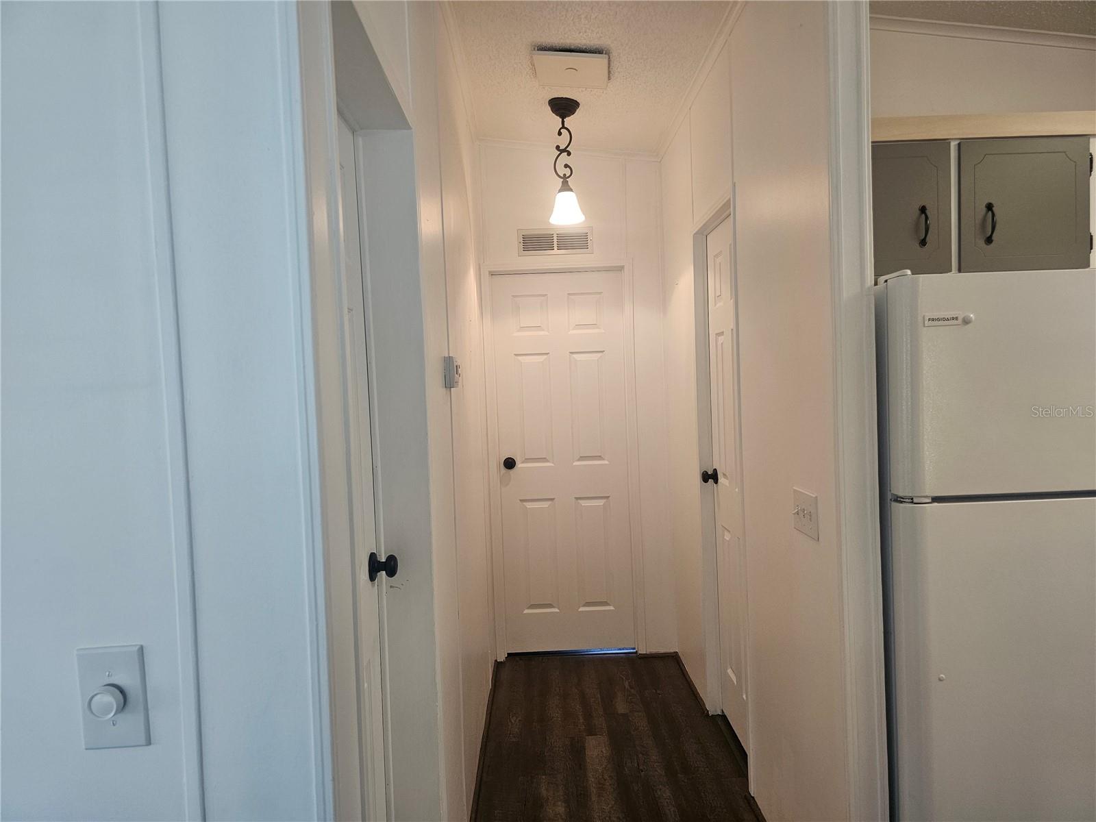 Image 21 of 44 For 433 Sailfish Boulevard