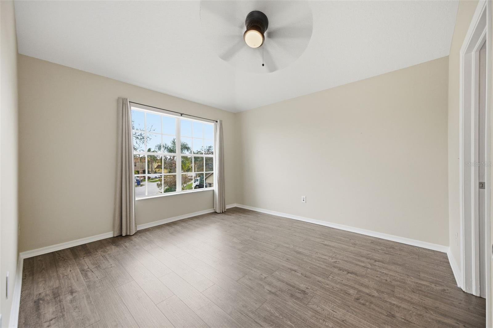 Image 28 of 60 For 3708 Heron Island Drive