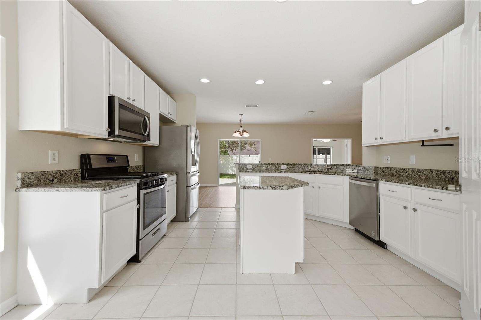 Image 9 of 60 For 3708 Heron Island Drive