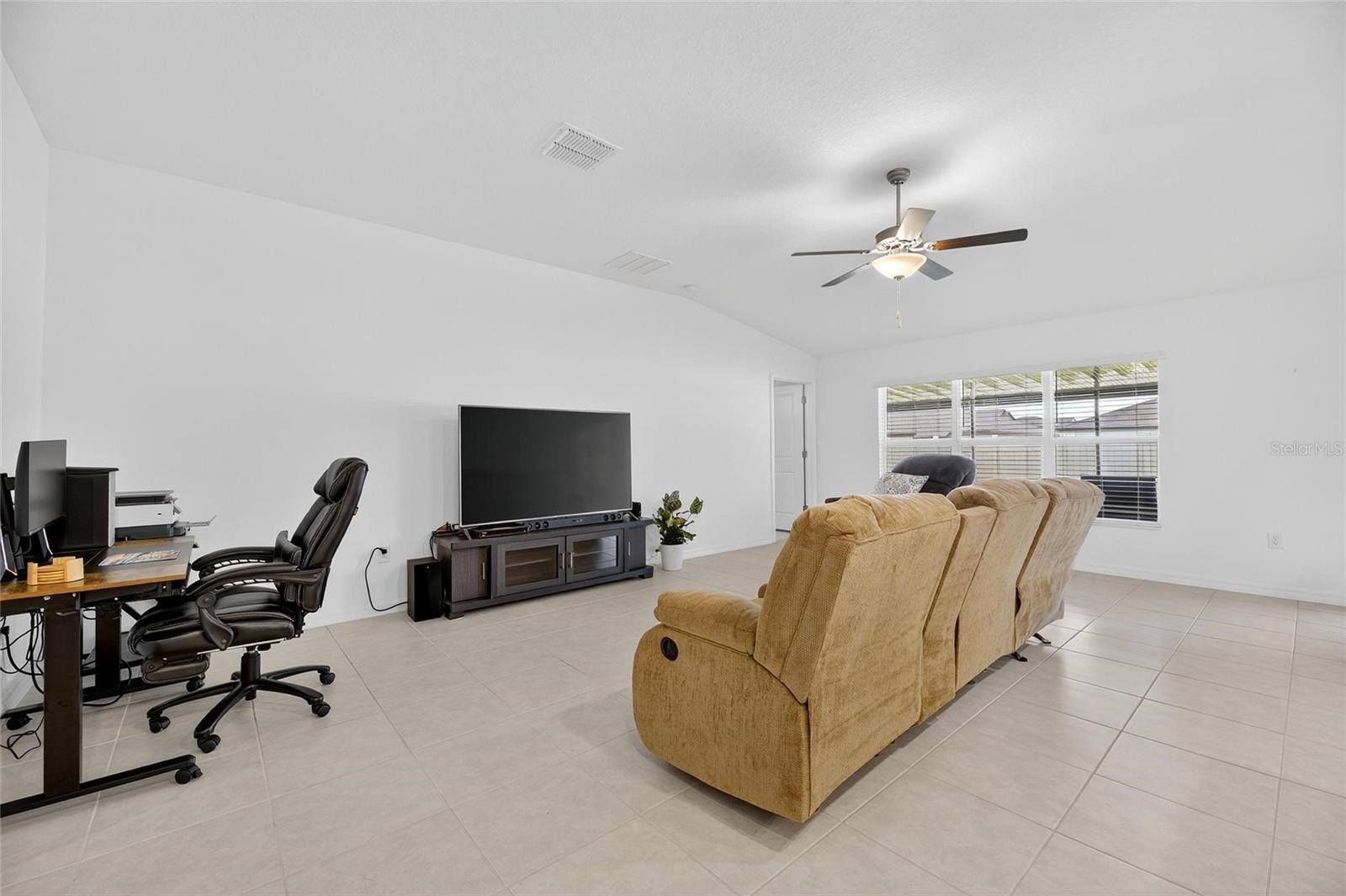 Image 10 of 24 For 15716 Miller Creek Drive