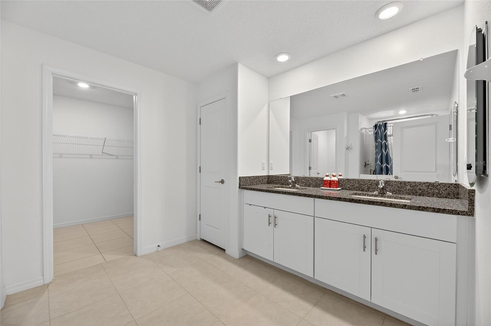 Image 13 of 24 For 15716 Miller Creek Drive