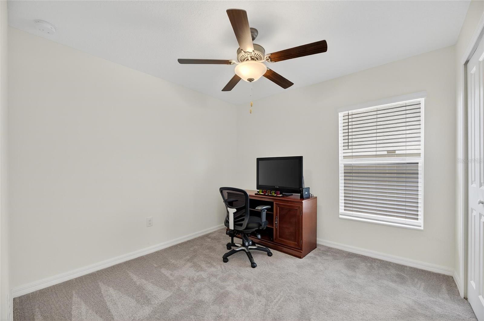 Image 18 of 24 For 15716 Miller Creek Drive