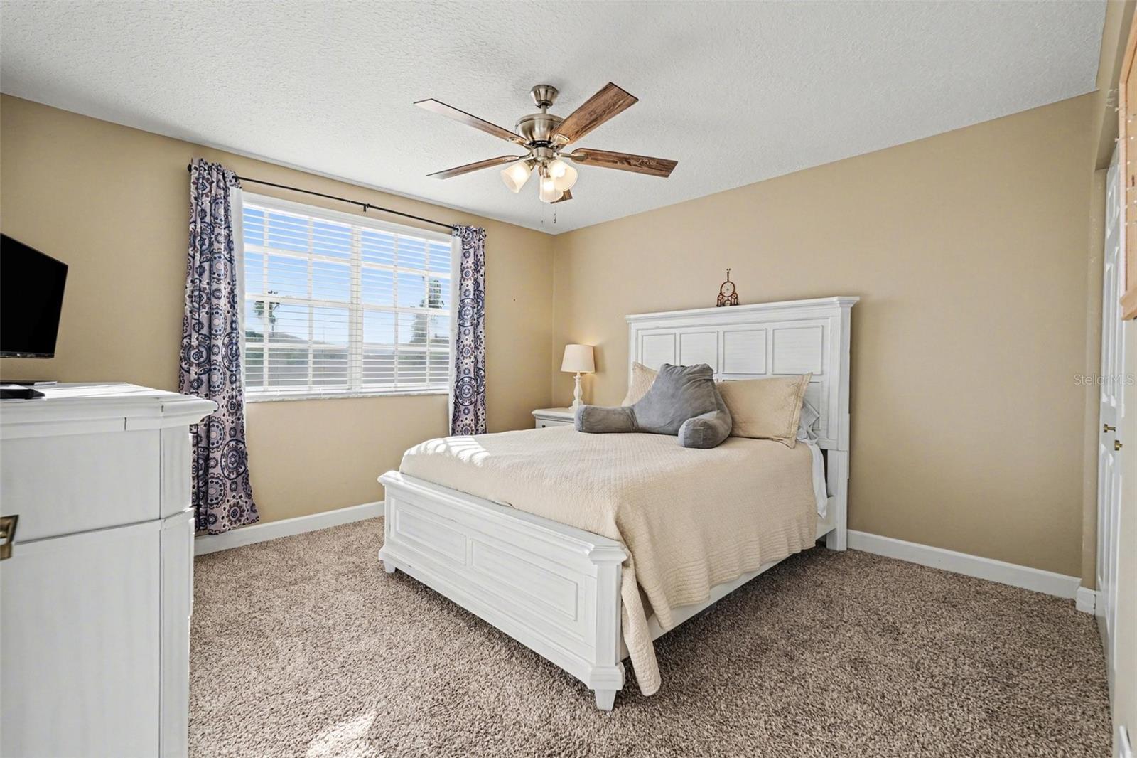 Image 27 of 40 For 10618 Hatteras Drive