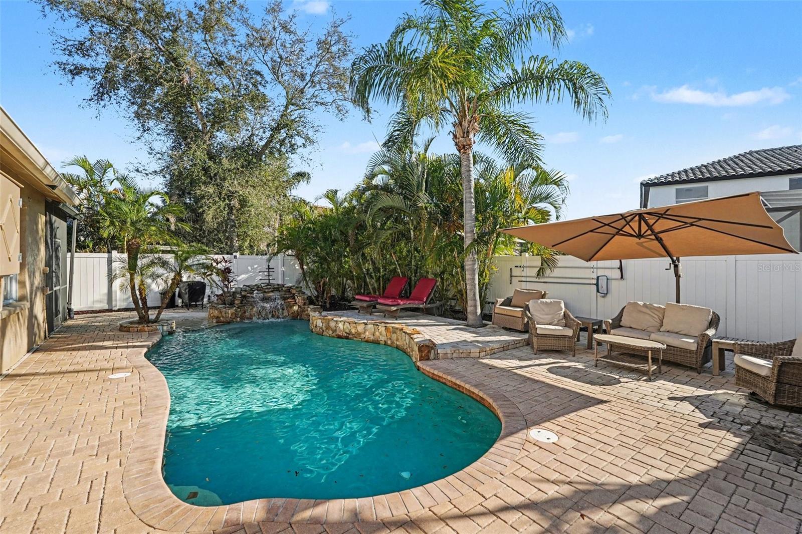 Image 32 of 40 For 10618 Hatteras Drive