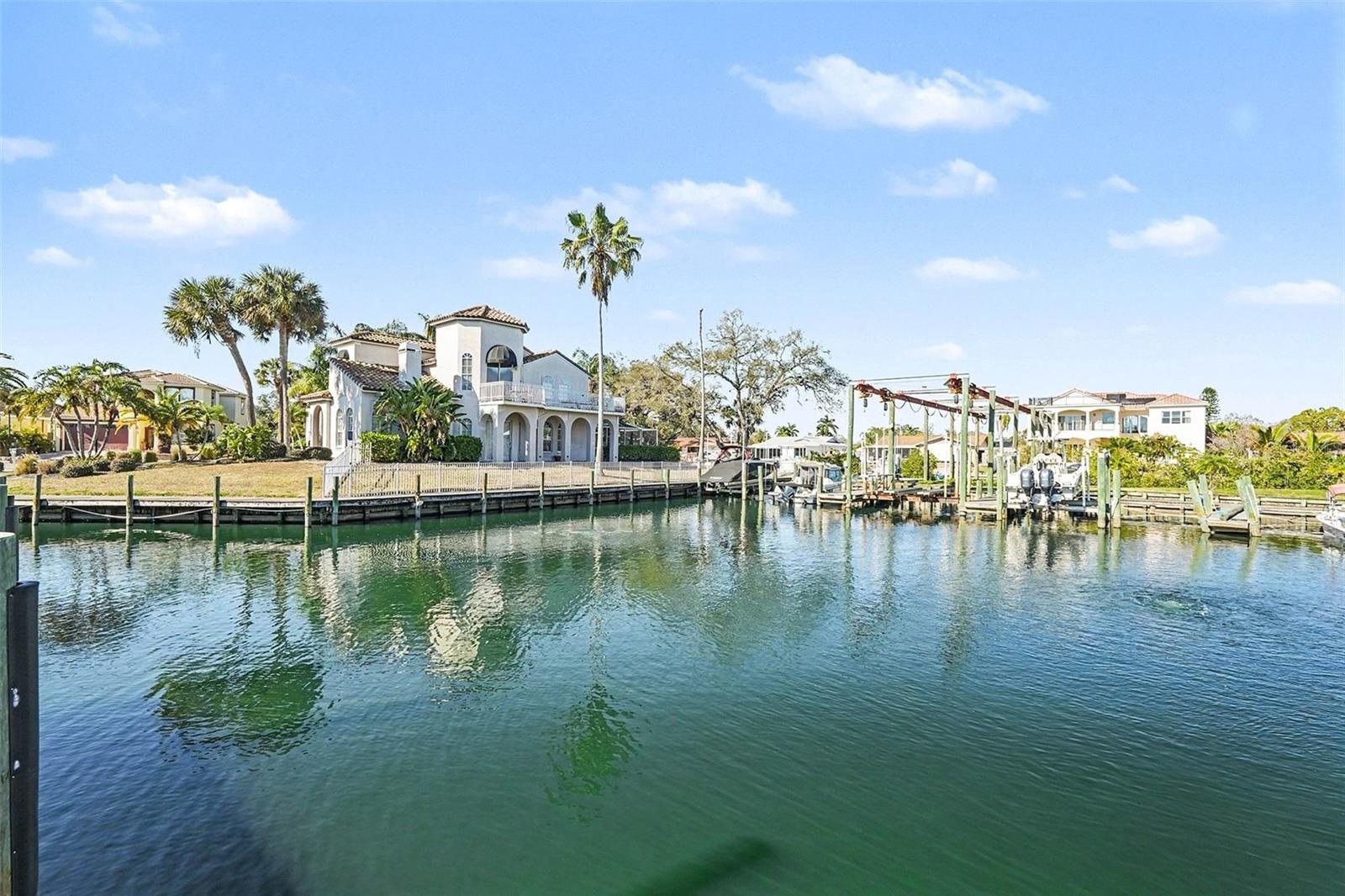 Image 36 of 40 For 10618 Hatteras Drive