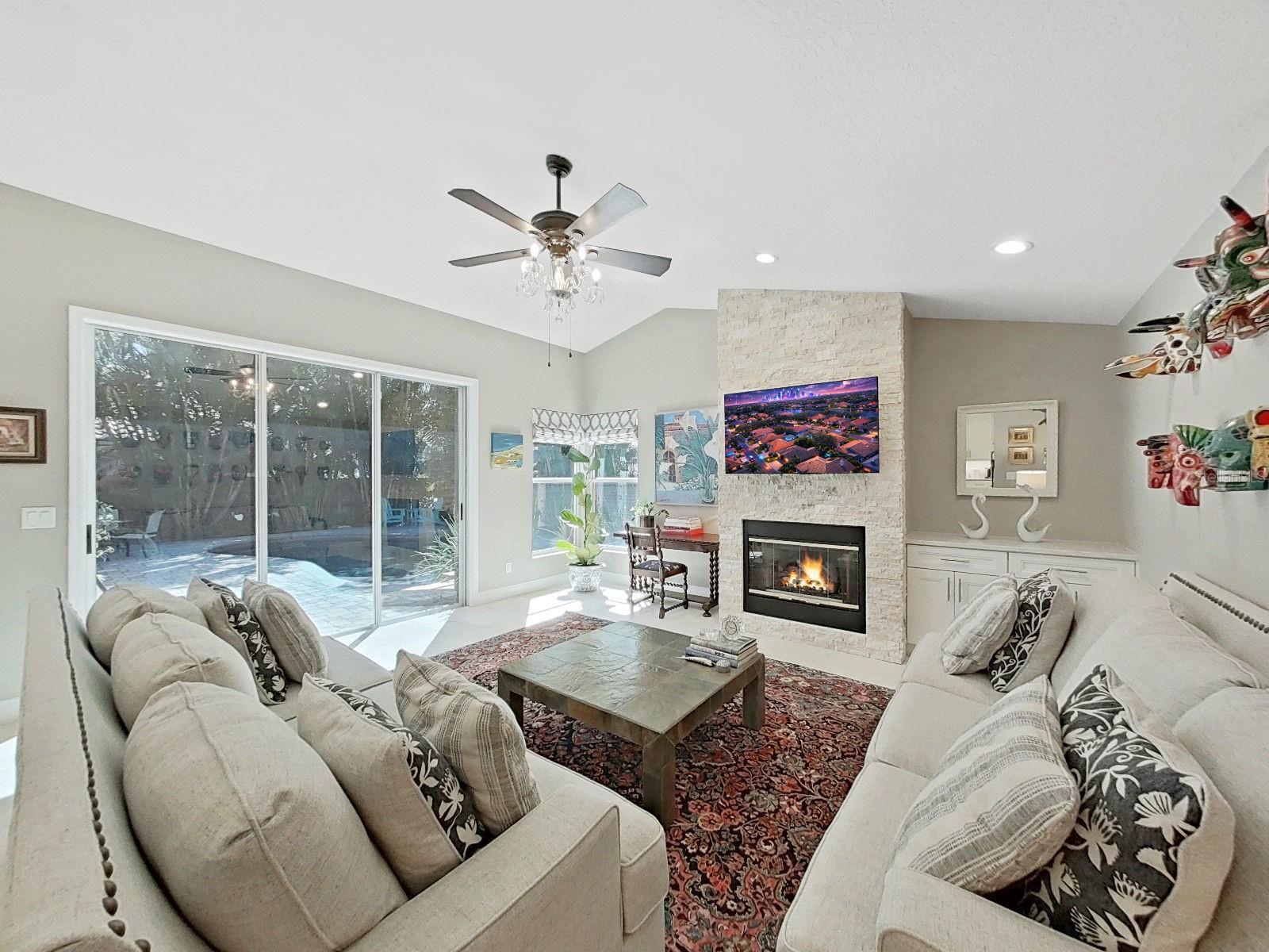 Image 23 of 49 For 4833 Windmill Palm Terrace Ne