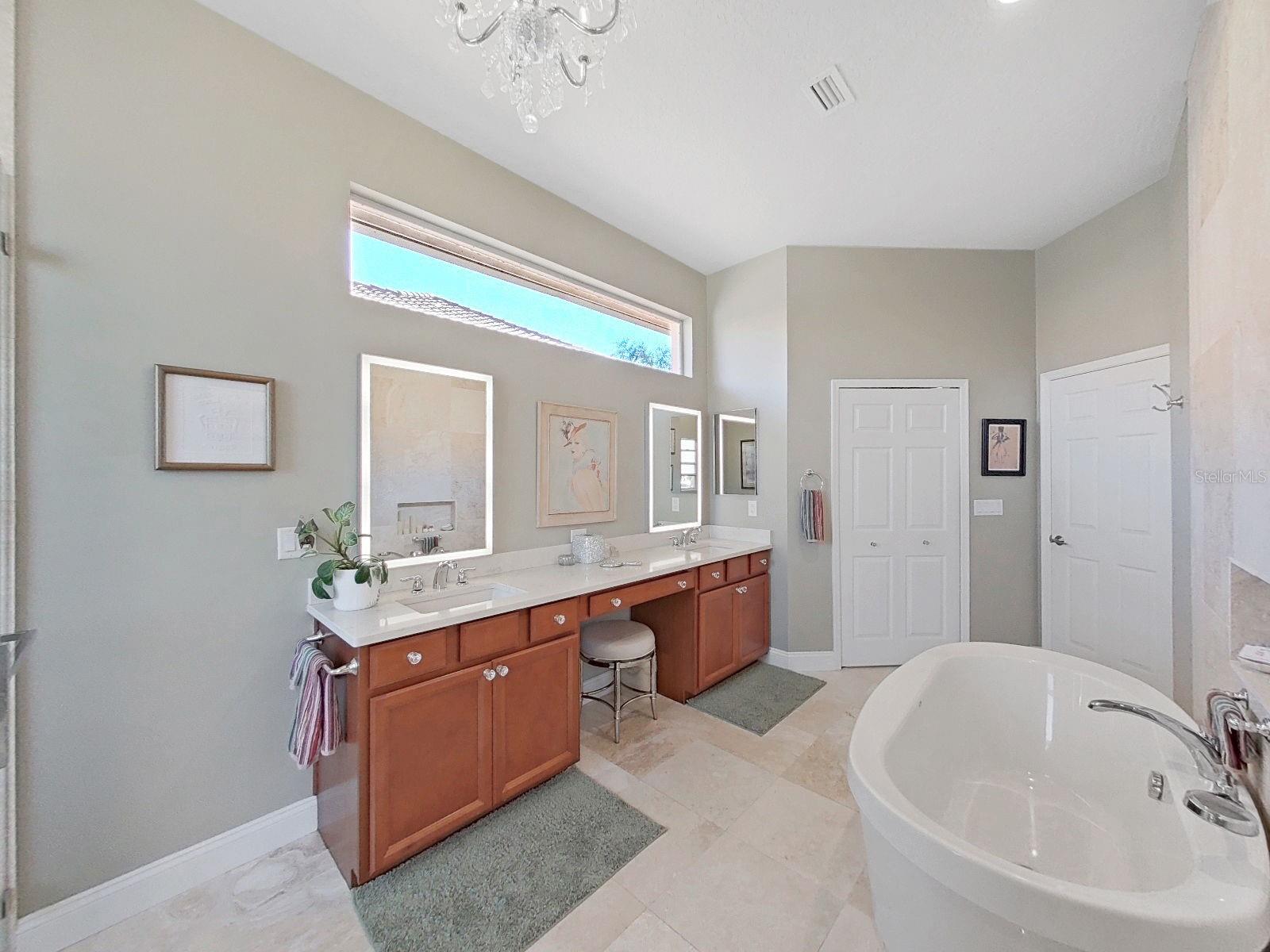 Image 33 of 49 For 4833 Windmill Palm Terrace Ne