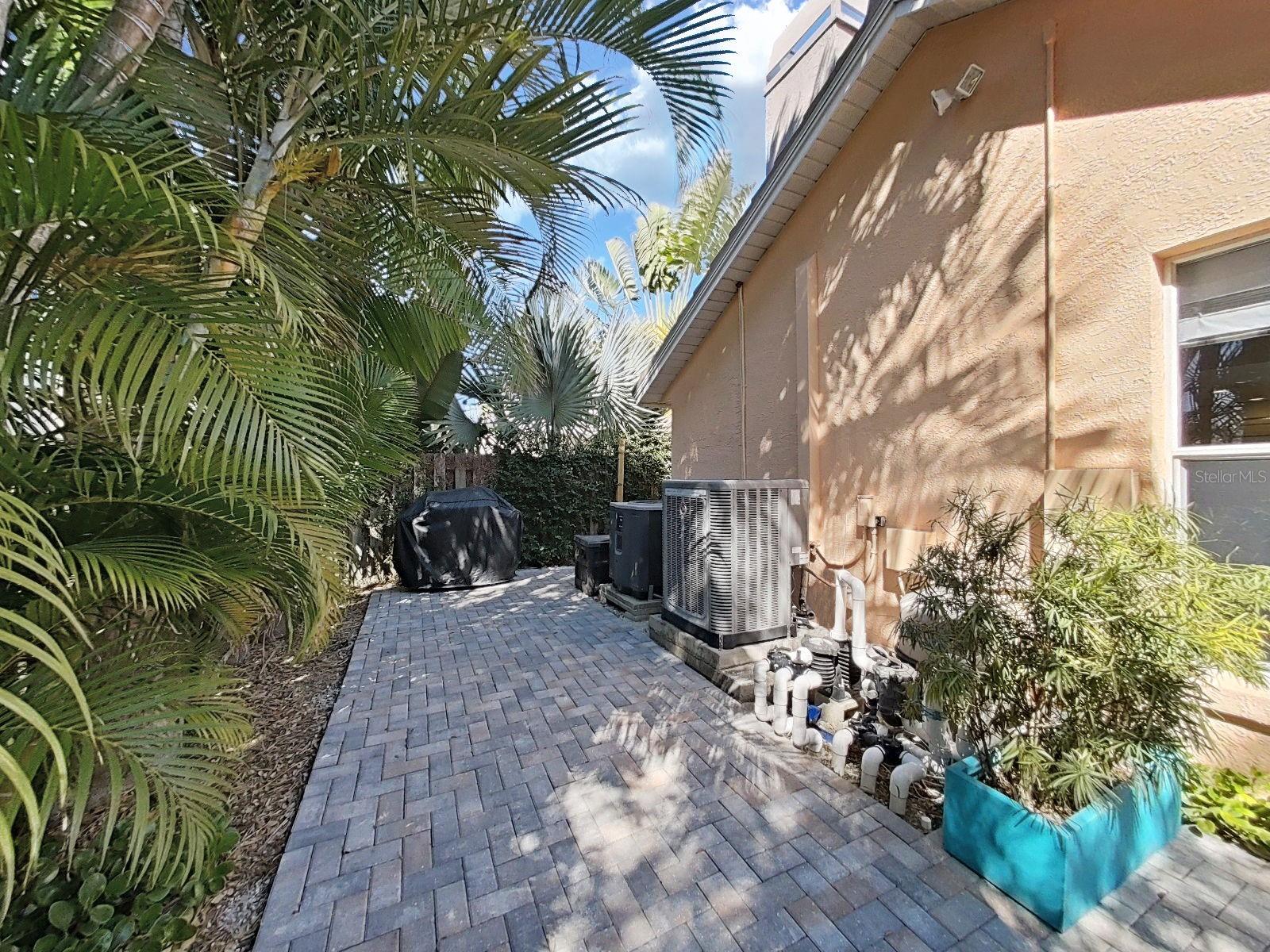 Image 46 of 49 For 4833 Windmill Palm Terrace Ne