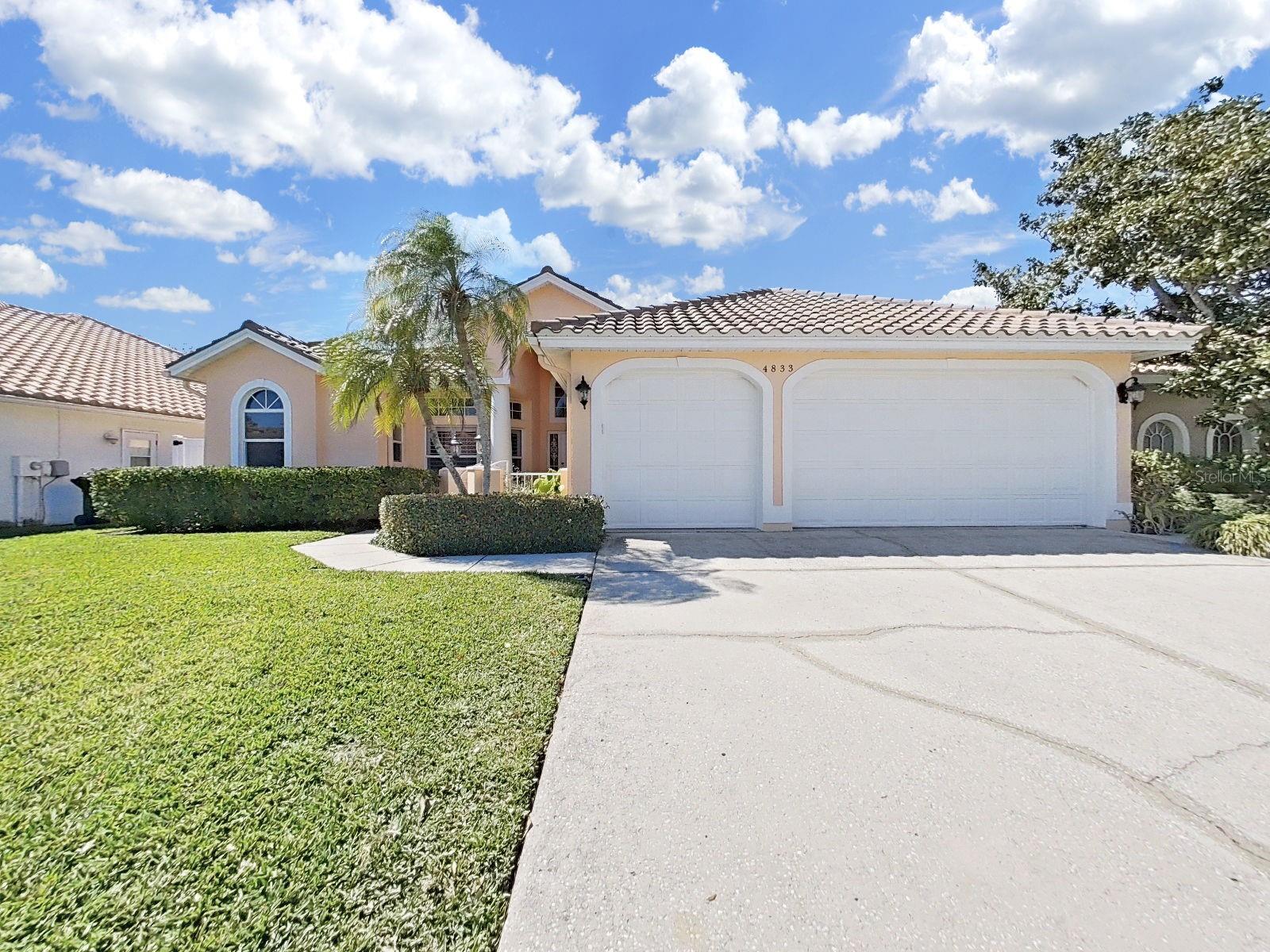 Image 5 of 49 For 4833 Windmill Palm Terrace Ne