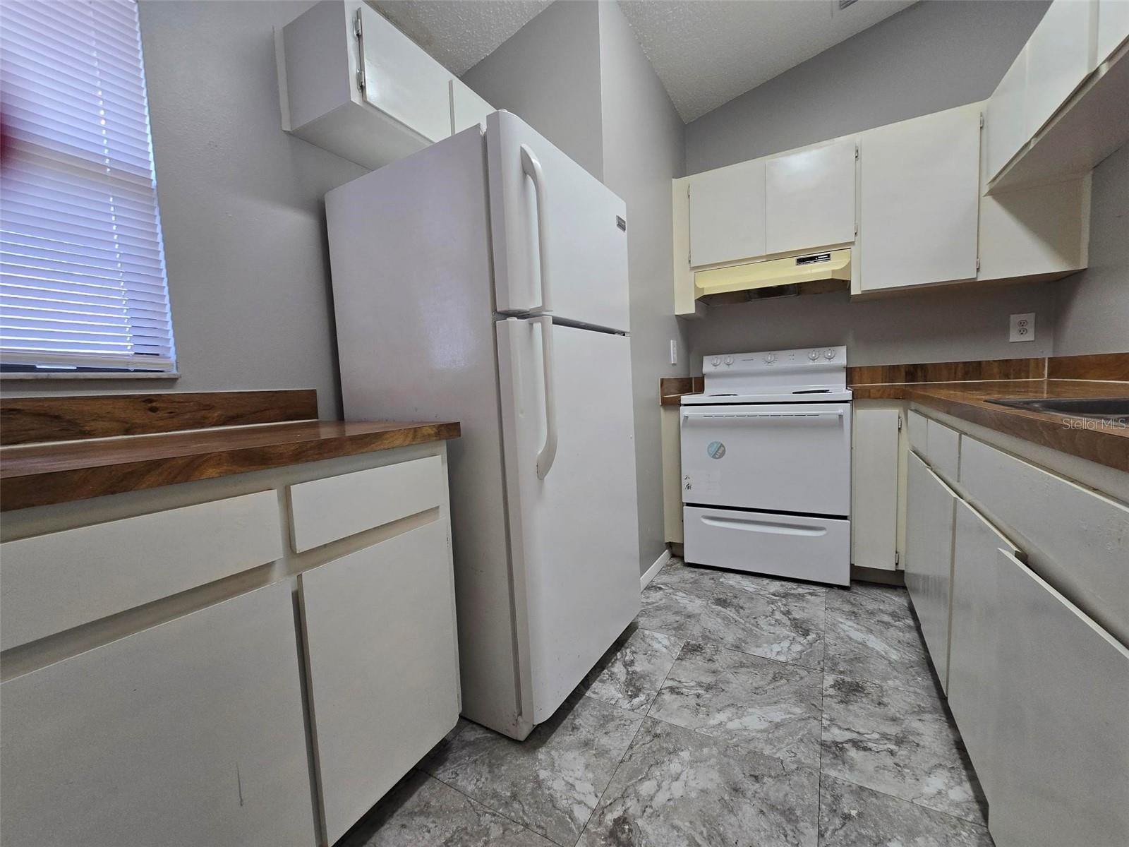 Image 2 of 10 For 920 Otto Villa Place