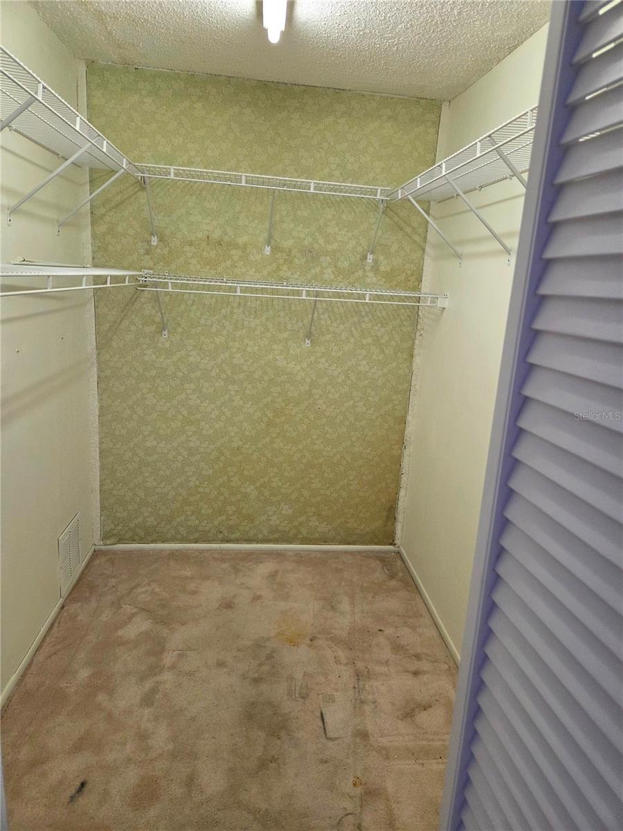 Image 14 of 20 For 115 Aspen Circle 115