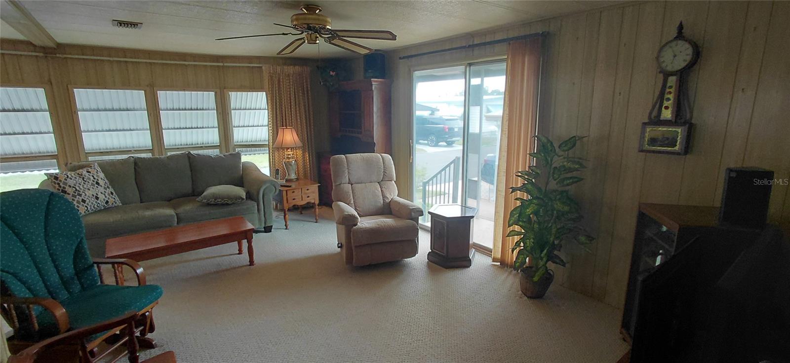 Image 2 of 40 For 2127 Oahu Drive