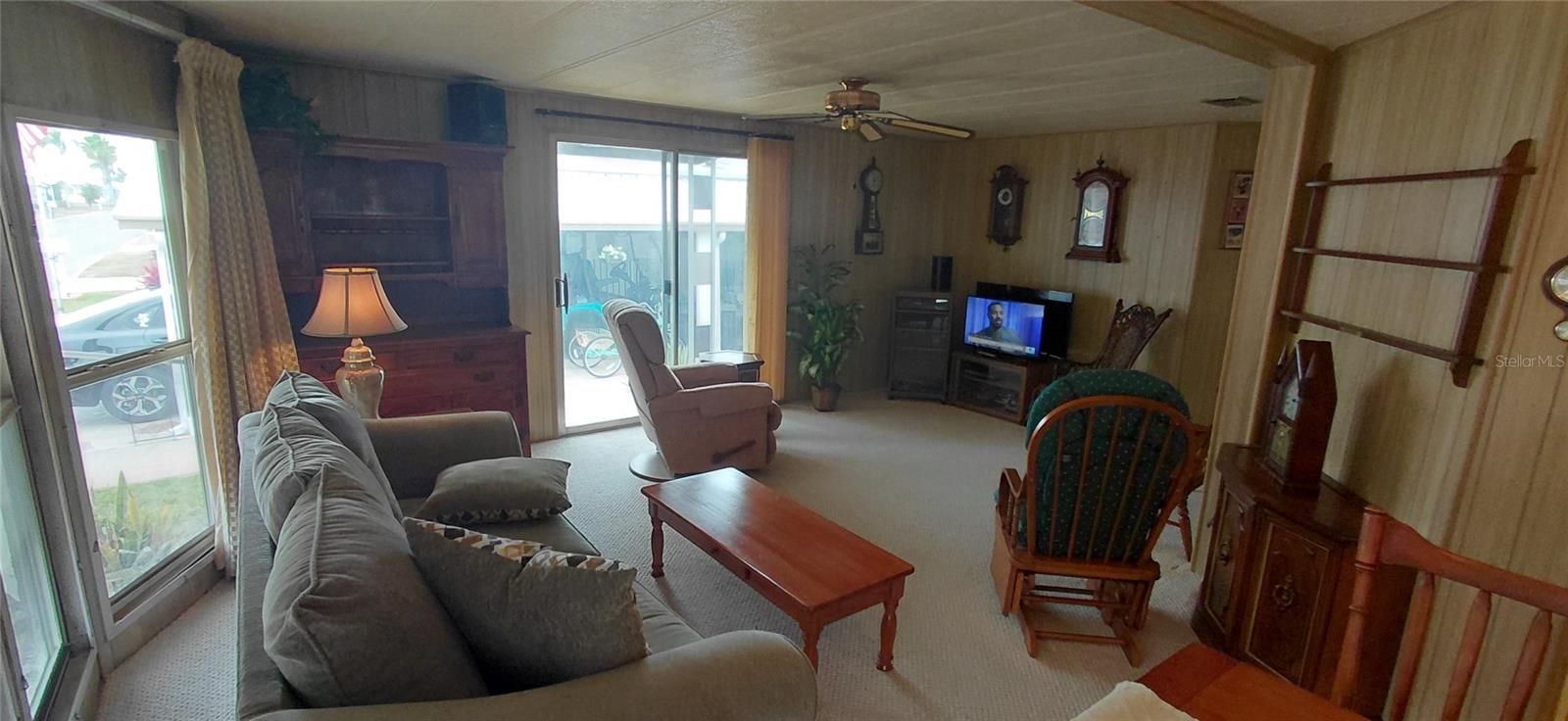 Image 4 of 40 For 2127 Oahu Drive