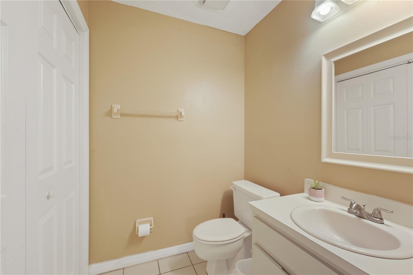 Image 11 of 24 For 15202 Pond Woods Drive