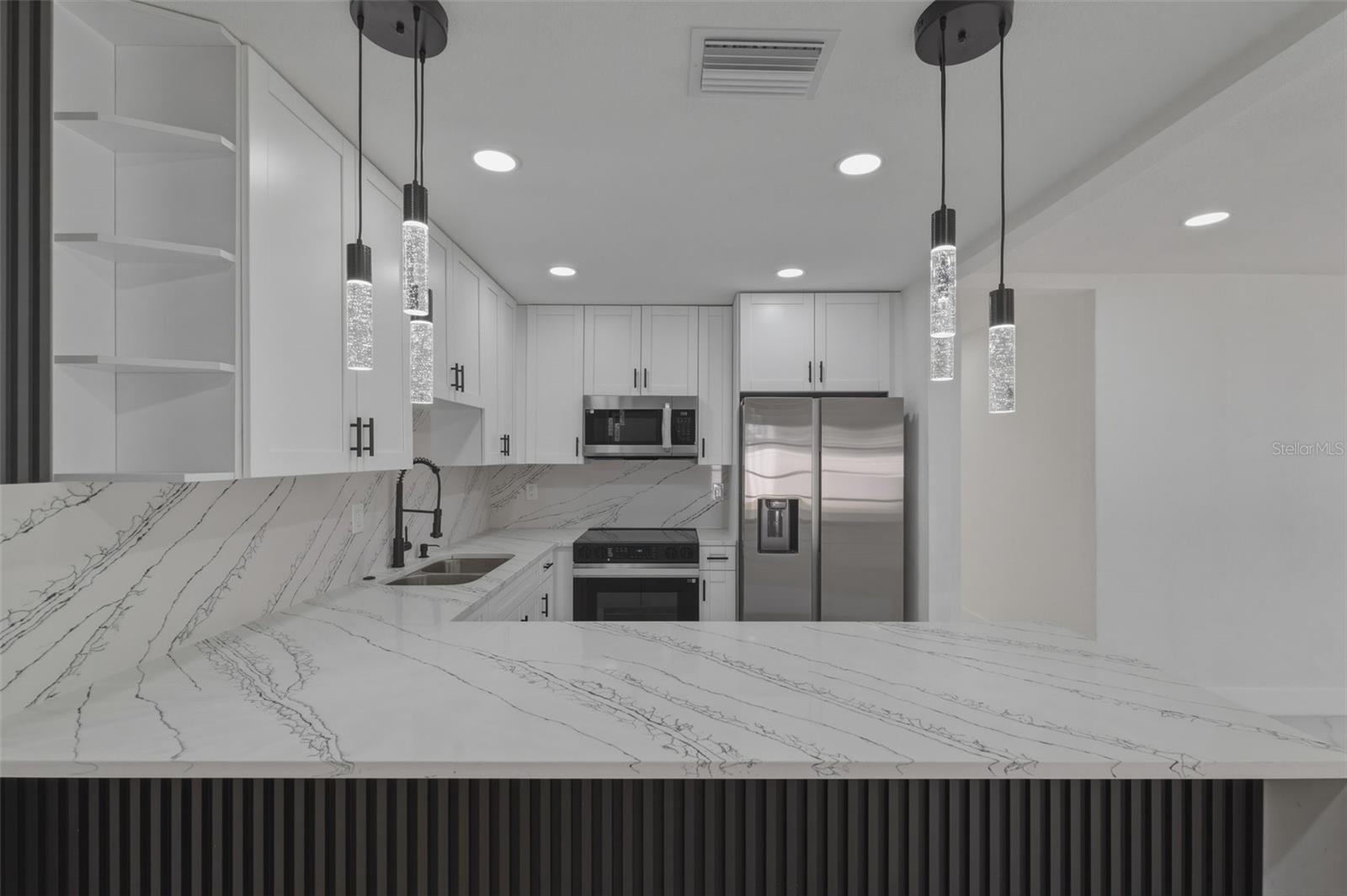 Image 11 of 43 For 1413 May Street