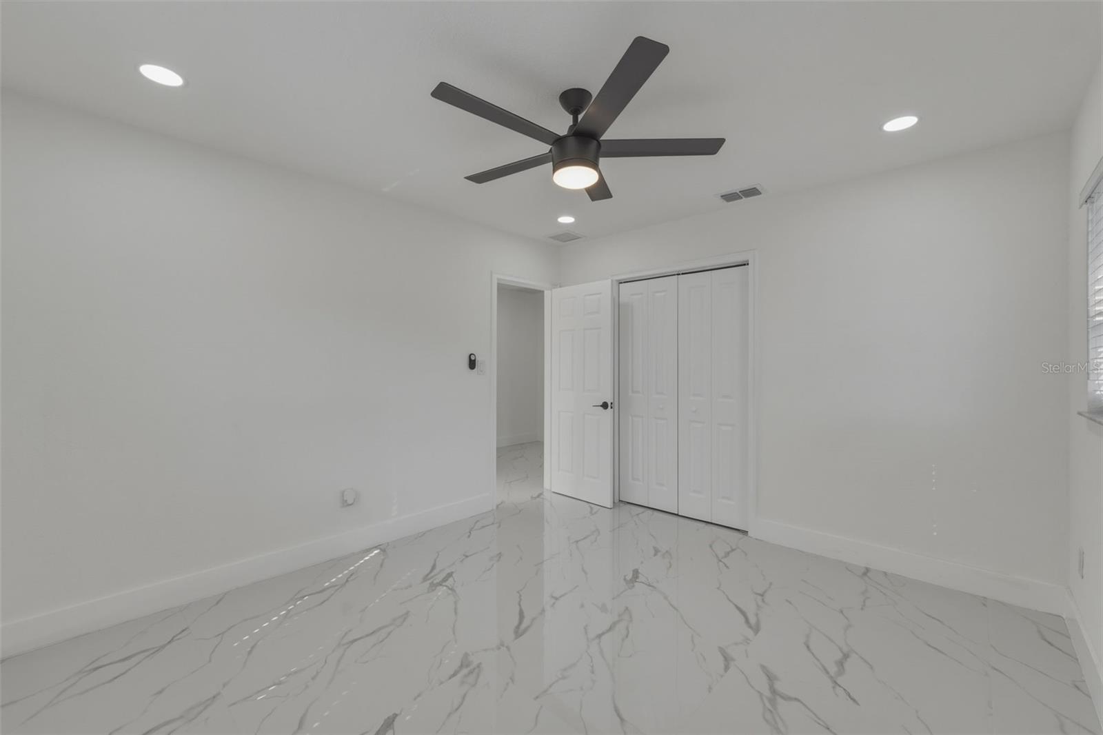 Image 20 of 43 For 1413 May Street