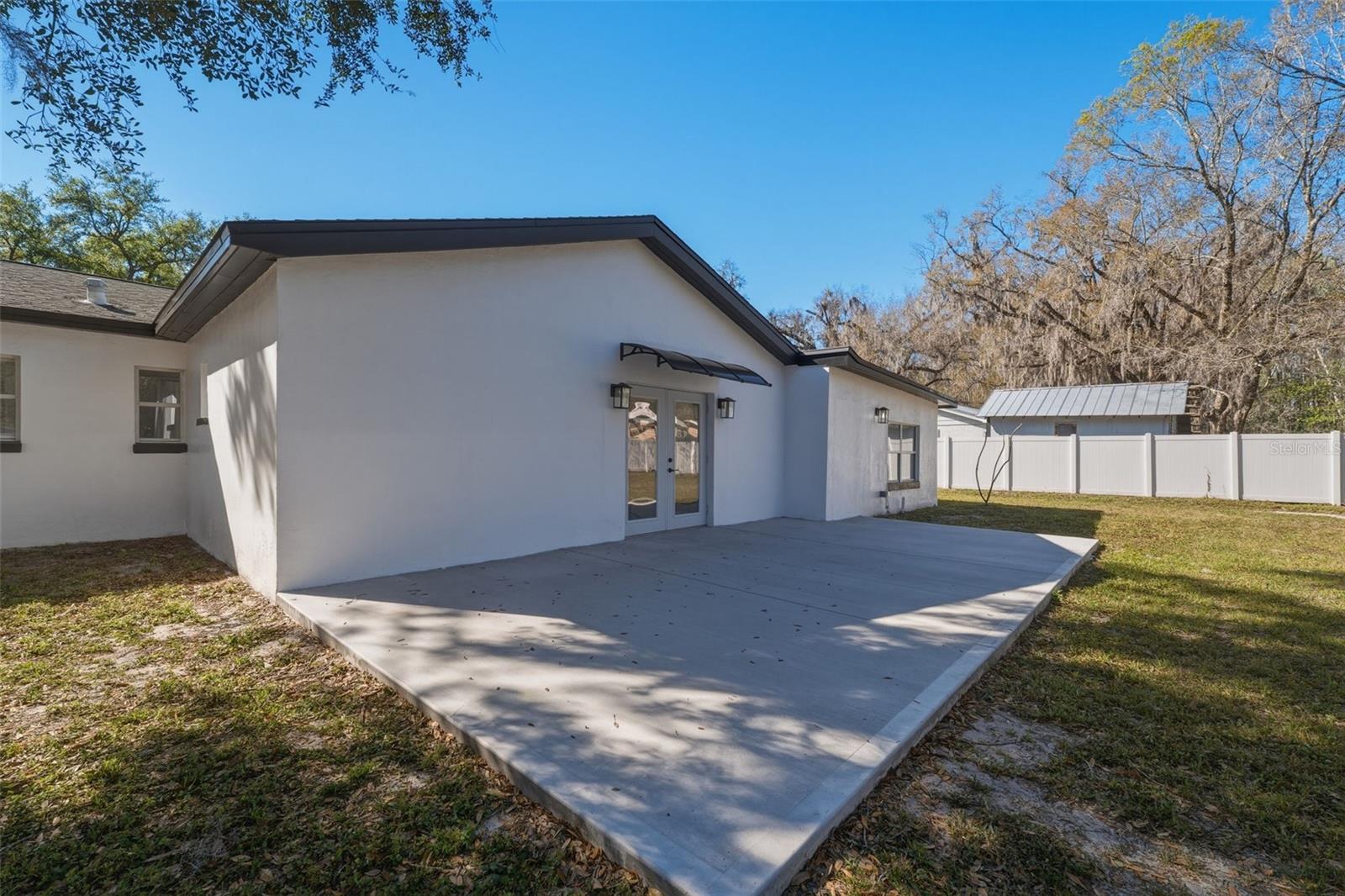 Image 34 of 43 For 1413 May Street